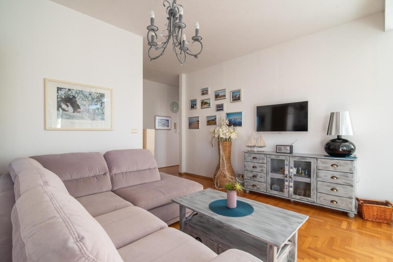 Hotel Villa Vera Fažana Zewnętrze zdjęcie